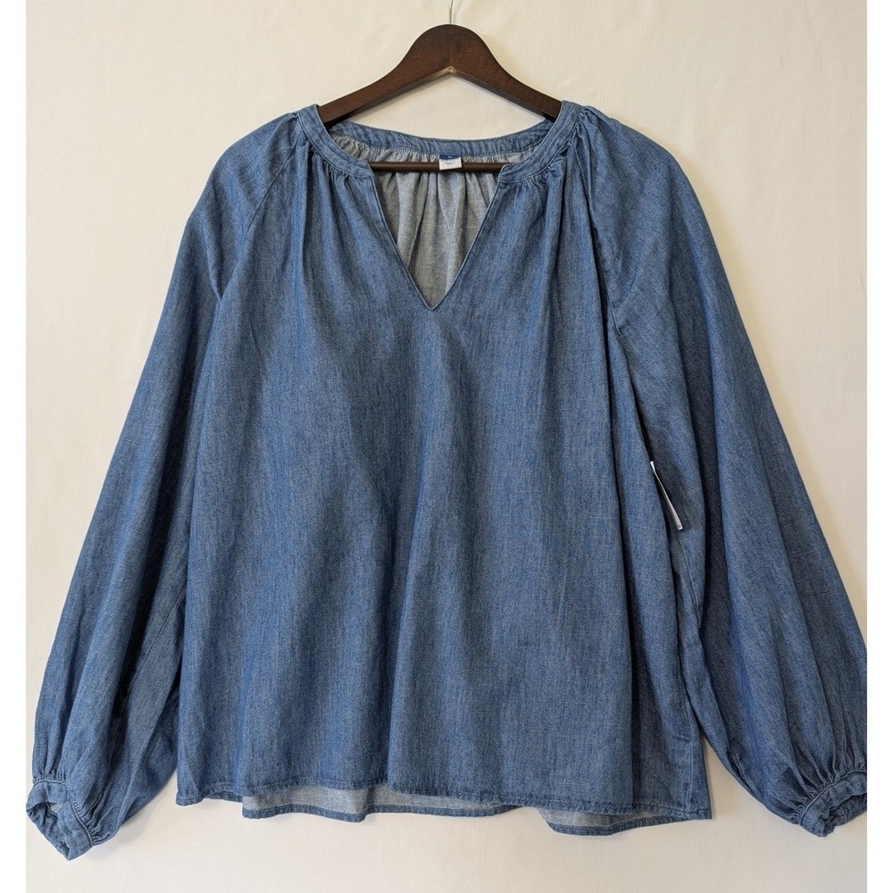 Old Navy Womens Medium Wash Denim Chambray V-Neck Balloon Sleeve Blouse M NEW